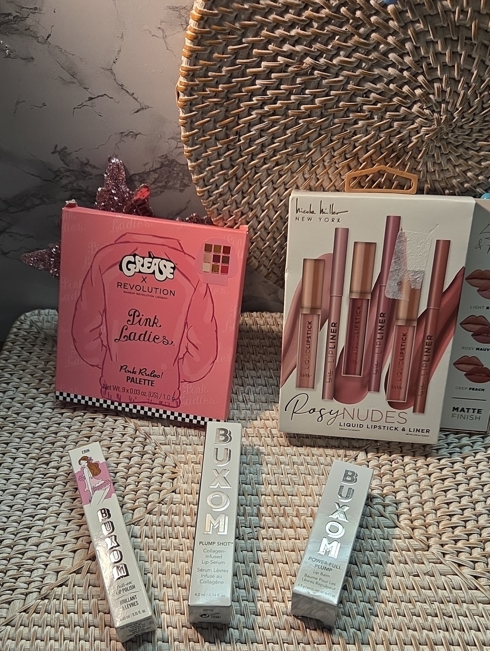 5 For 25 Buxom Plump Shot, Plump,lip With Lip Set And Eye Palette
